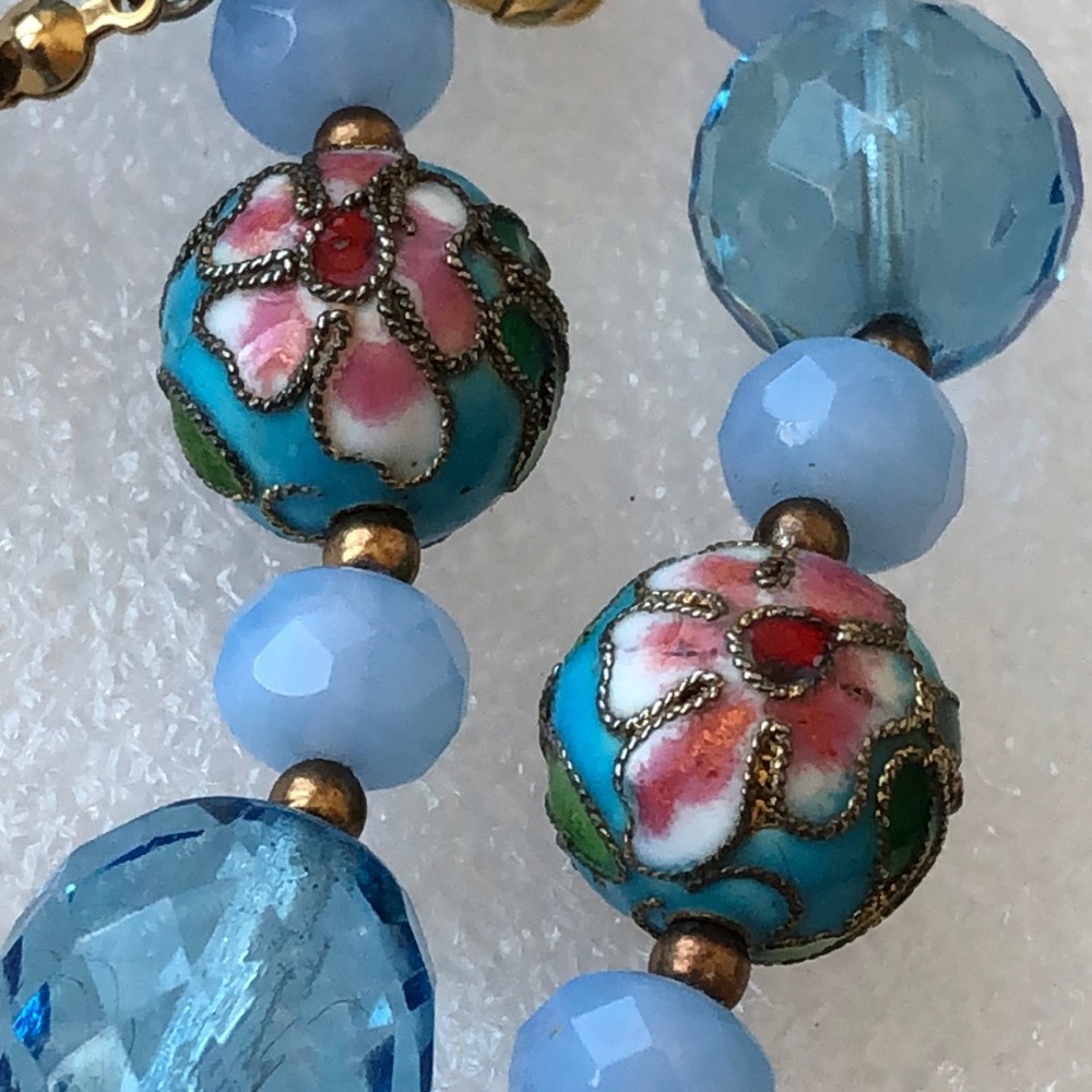 Cloisonné cut Crystal opalescent beads necklace